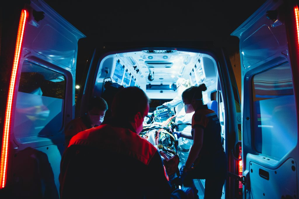 Personal medical în ambulanță